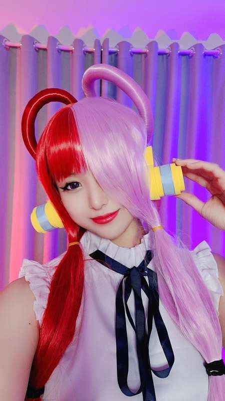 monamisa kemono|Uta from One Piece Film: Red / Mona from Genshin Impact.